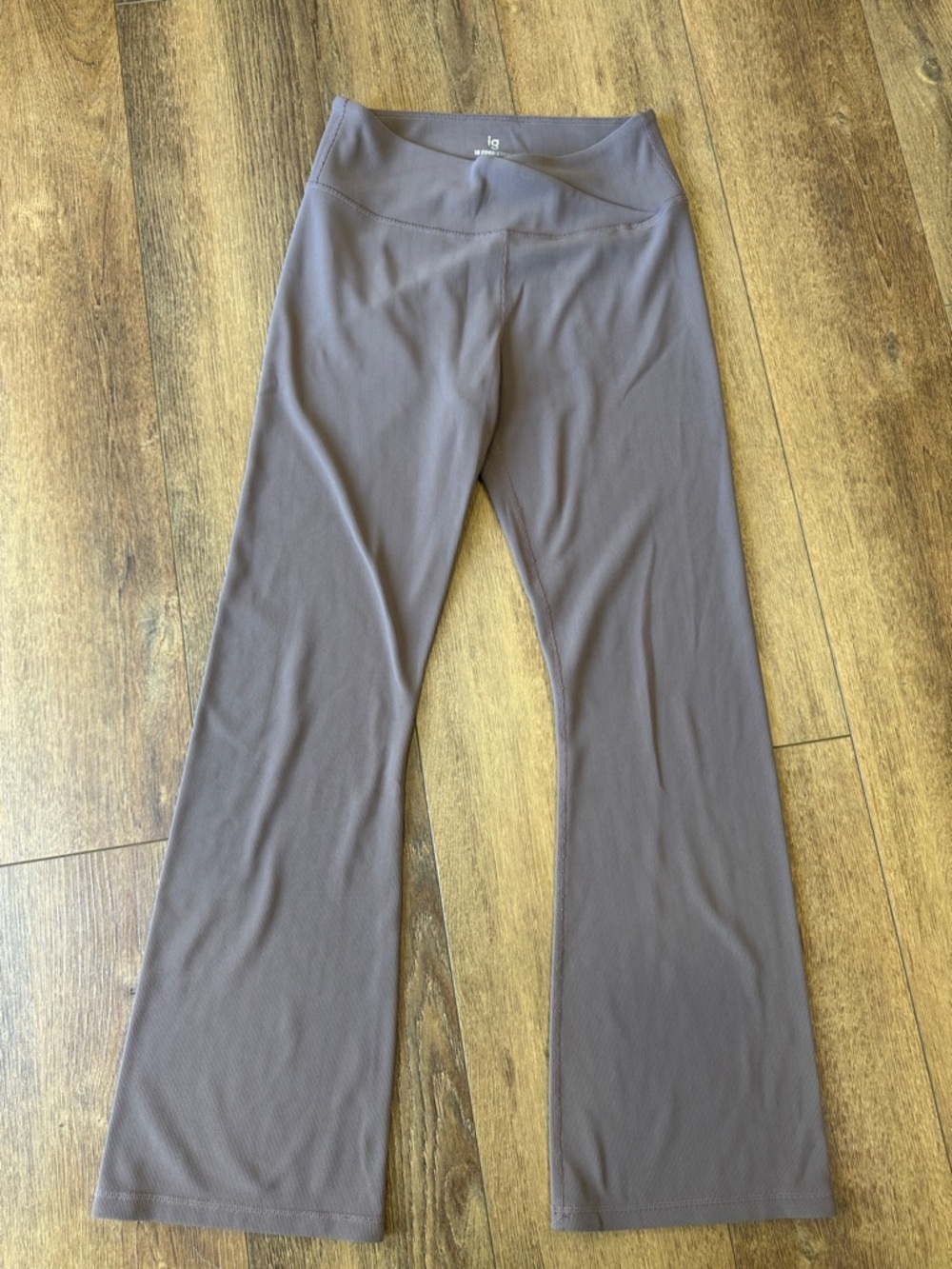 IG Yoga Flared Leg Active Pants in Mauve Taupe. Side M